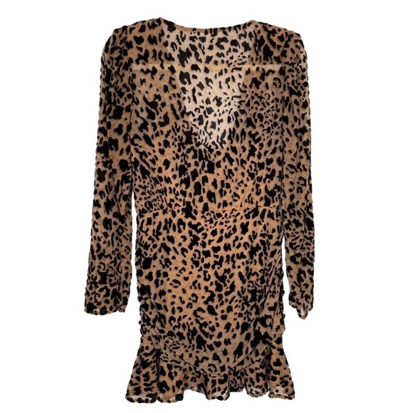 ASTR The Label Nikita Leopard Print Mini Dress - Picture 4 of 13